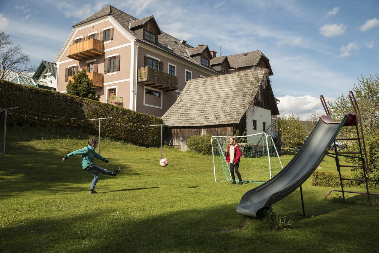 Gasthof Lueger Hotel Sankt Jakob im Walde Buitenkant foto